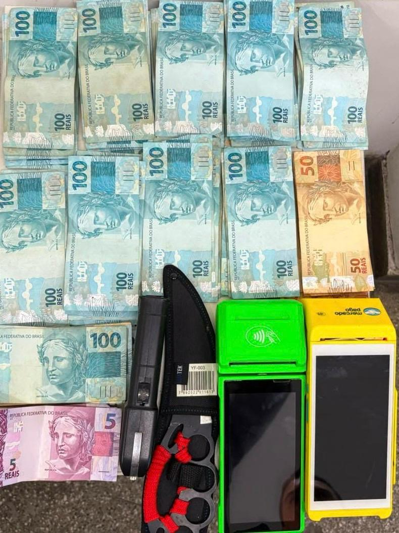68ª CIPM conduz dois indivíduos e apreende materiais durante ação em Ilhéus