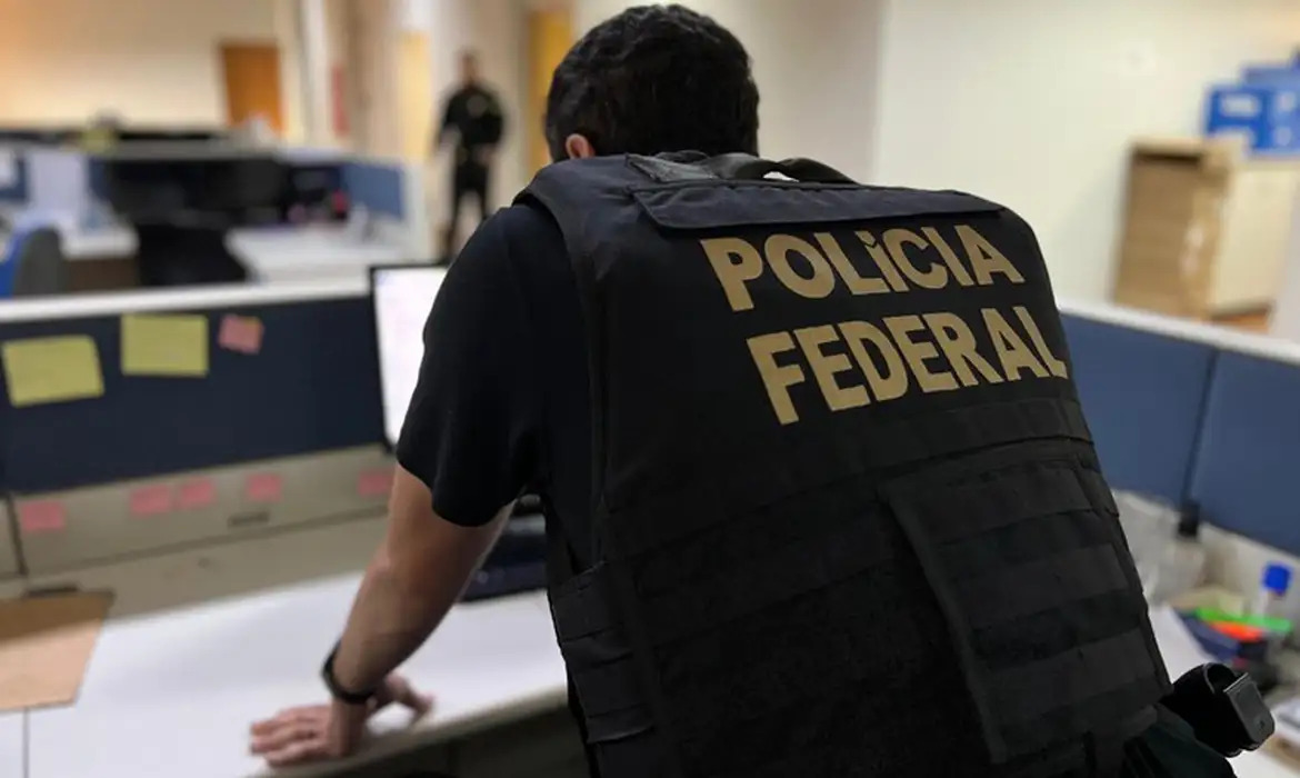 PF investiga fraude milionária envolvendo Banco Master e previdência de Maceió