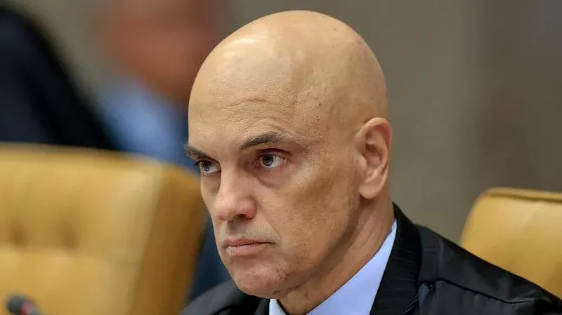 Entidades da imprensa criticam operação de Moraes contra fonte de jornalista