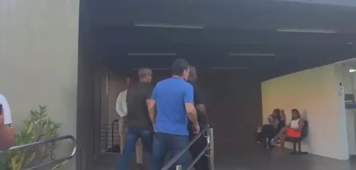 Ex-policial militar é preso em shopping da Bahia por homicídio