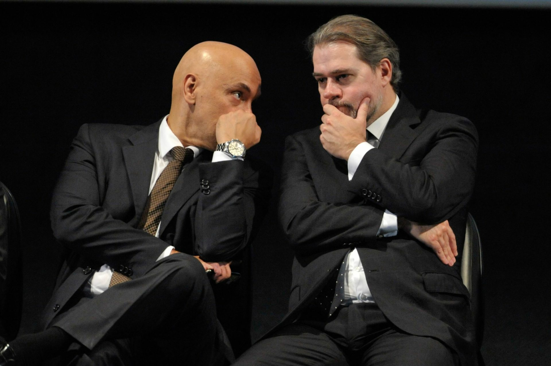 OAB-DF pede impeachment de Moraes e Toffoli