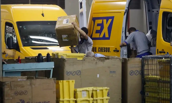 Greve dos Correios continua sem previsão de terminar