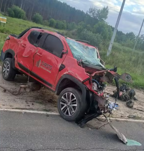 Morre quinta vítima de acidente entre quatro veículos em rodovia da Bahia